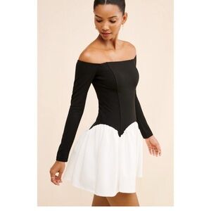 Awaylee Drop Waist Off The Shoulder Mini Dress Black & White Size Medium